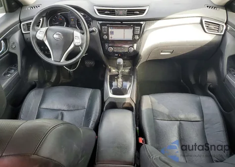 2015 Nissan Rogue S z USA, uszkodzony, nr VIN 5N1AT2MV1FC825447